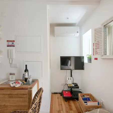 The - Pocinho Лісабон